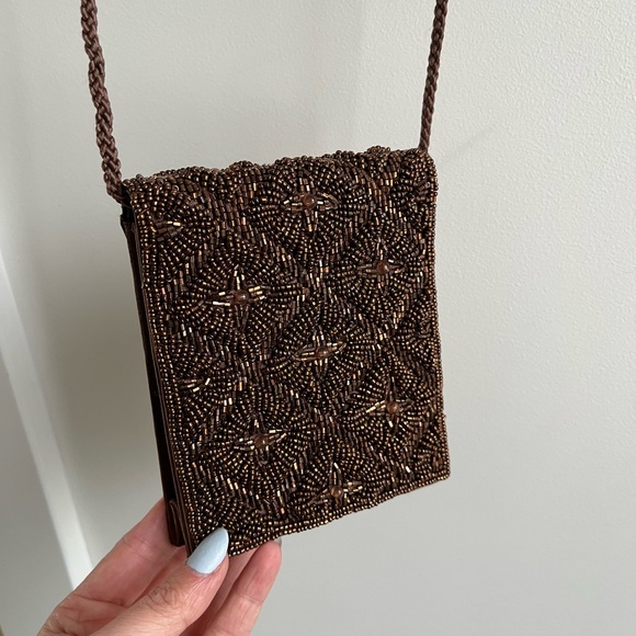 Elegant Brown Beaded Crossbody Bag - Picture 3 of 3